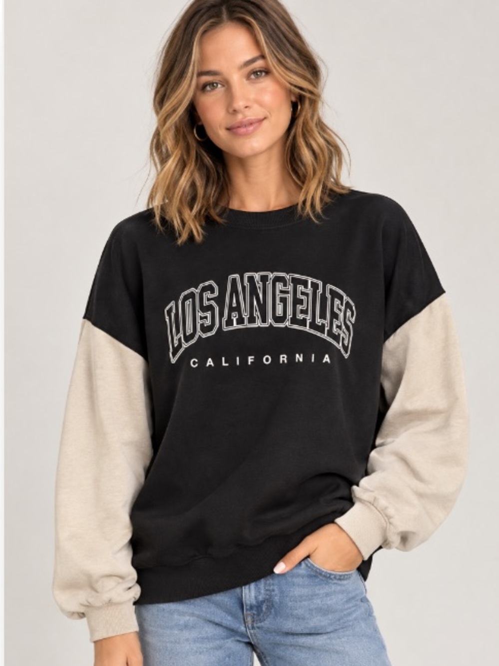 SHEIN Women’s Black/Tan Los Angeles Graphic Sweatshirt - Small